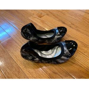 dexflex comfort Shoes - Dexflex Snake Print Claire Scrunch Flats dexflex comfort Shoes - Dexflex Snake Print Claire Scrunch Flats